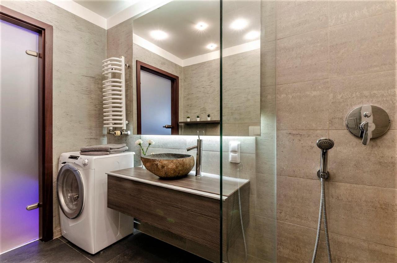 Lupoapartments Krolewska Penthouse Mandoria Parking Dostep Na Kod Лодзь Екстер'єр фото